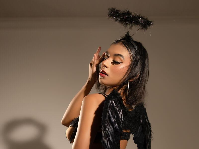 New camgirl model DannaeWins