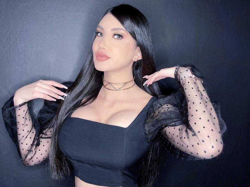 New camgirl model NazaNinn